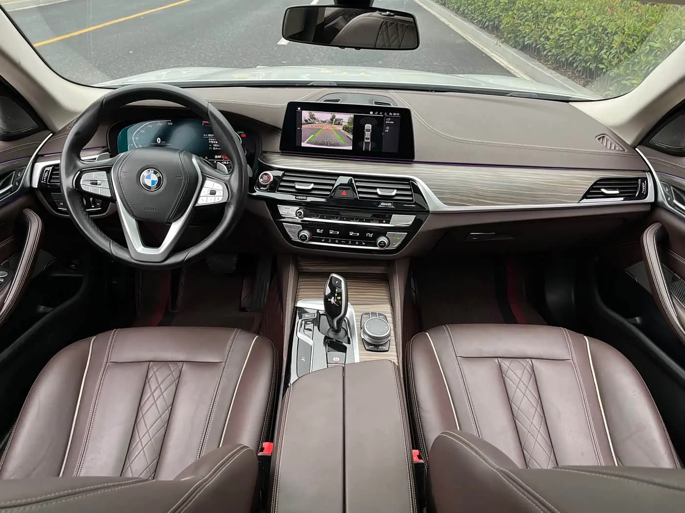 BMW 5 Series 2020 — Photo 15/19