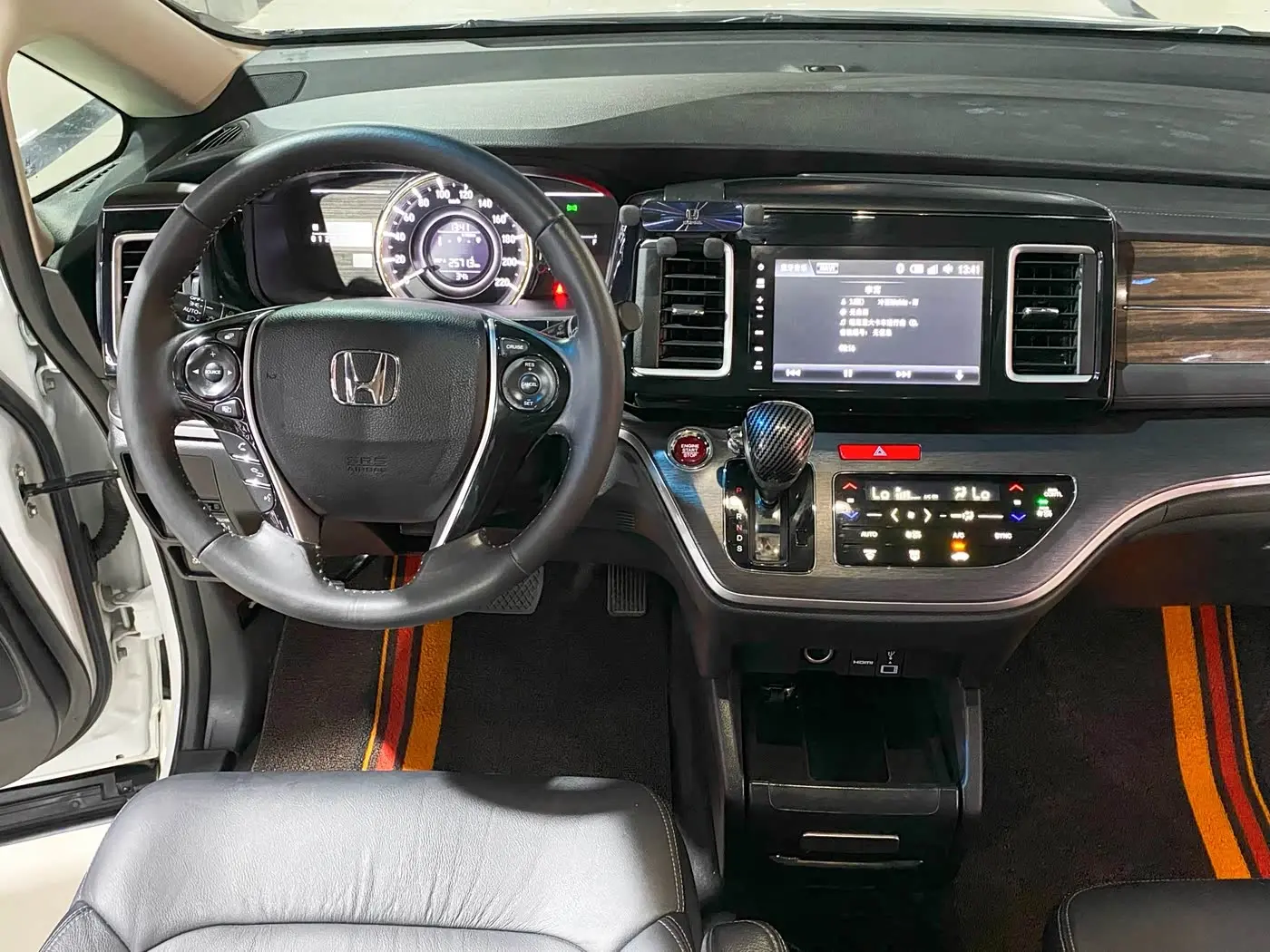 Honda Elysion 2019 — Photo 18/20