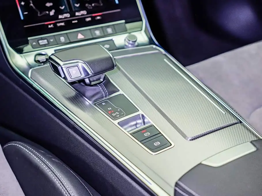 Audi A6L New Energy 2021 — Фото 13/20