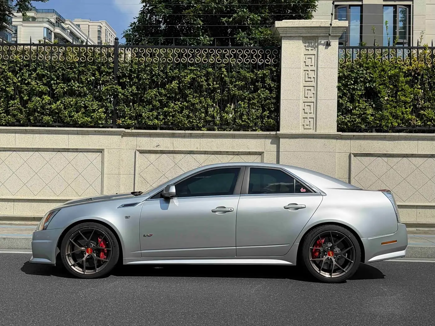 Cadillac CTS 2010 — Фото 3/19