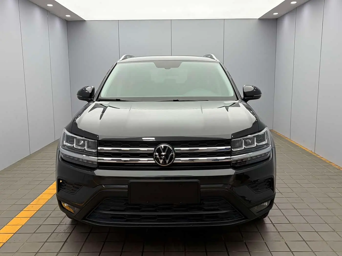 Volkswagen Tharu 2023 — Photo 2/20