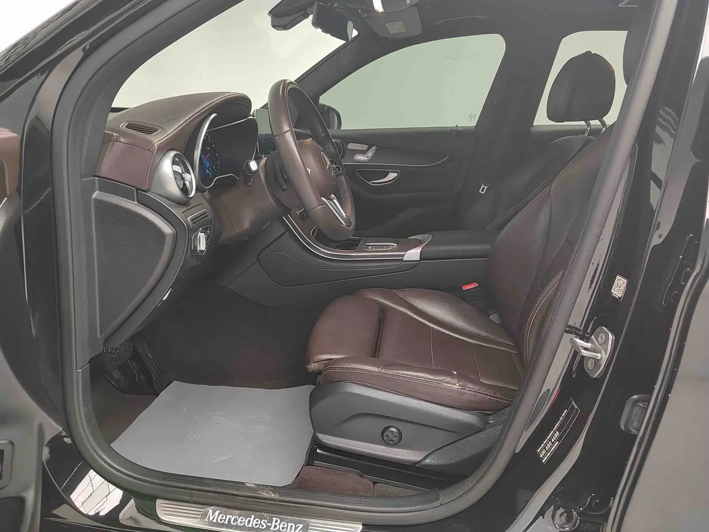 Mercedes-Benz GLC 2020 — Photo 12/18