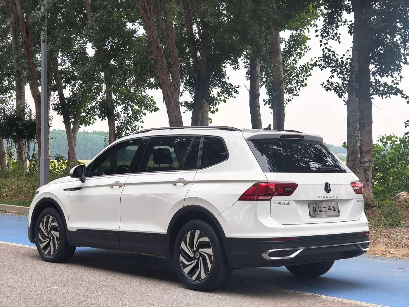 Volkswagen Tiguan L 2022 — Фото 7/20