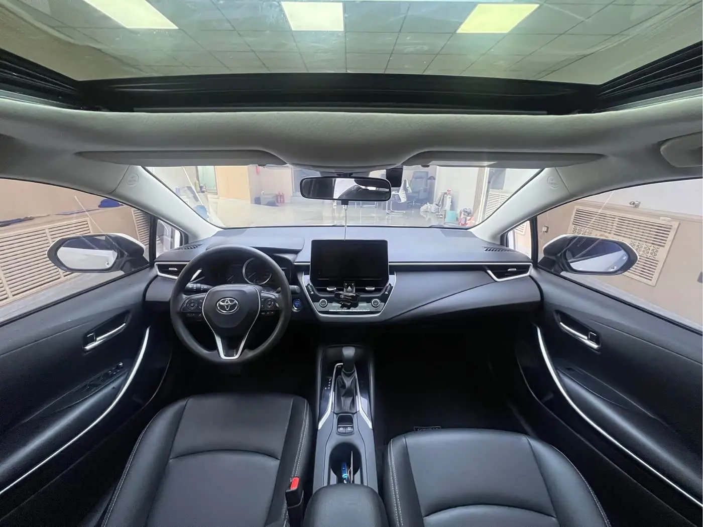 Toyota Corolla 2022 — Photo 9/19