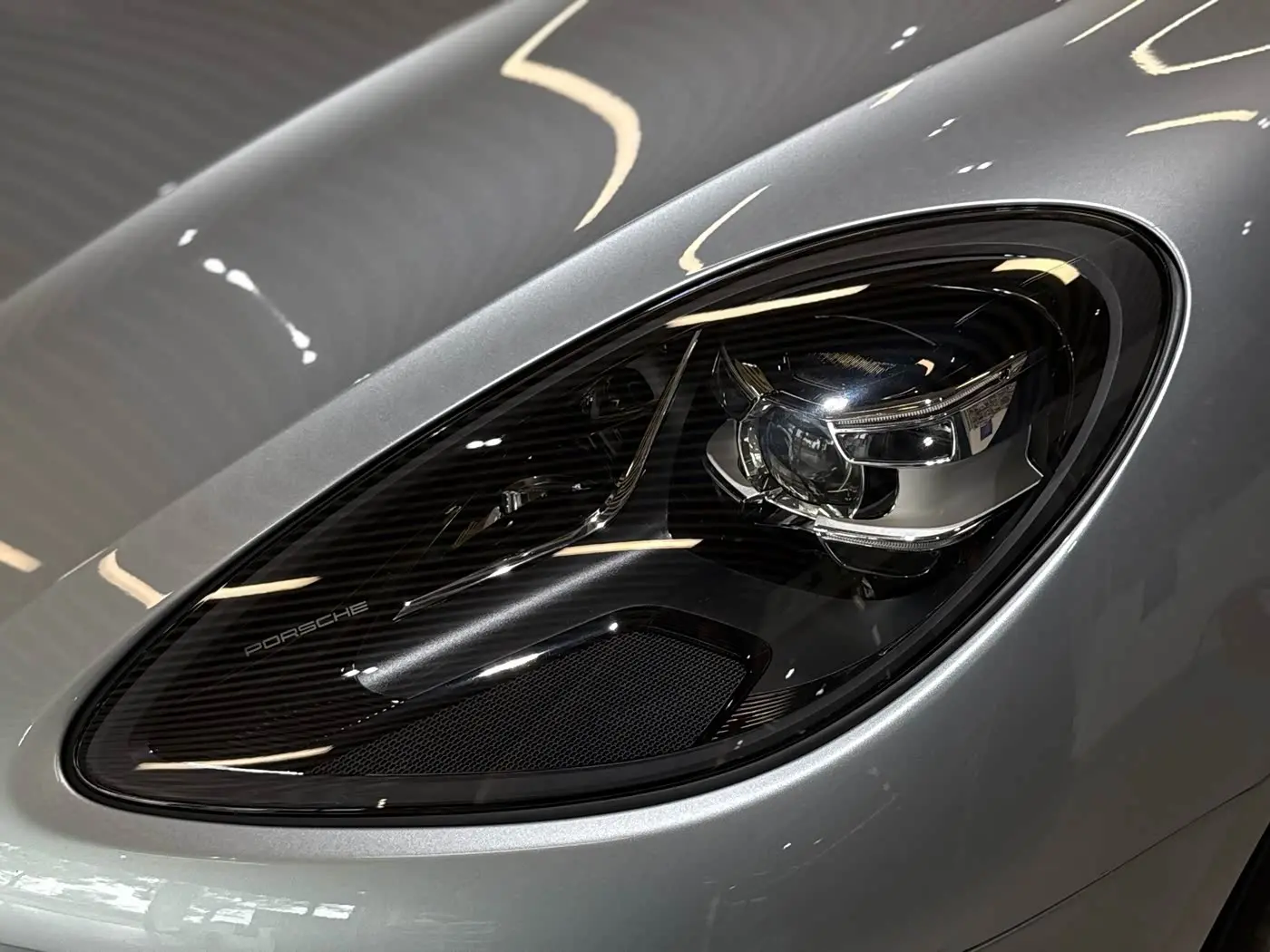 Porsche Macan 2020 — Photo 7/20