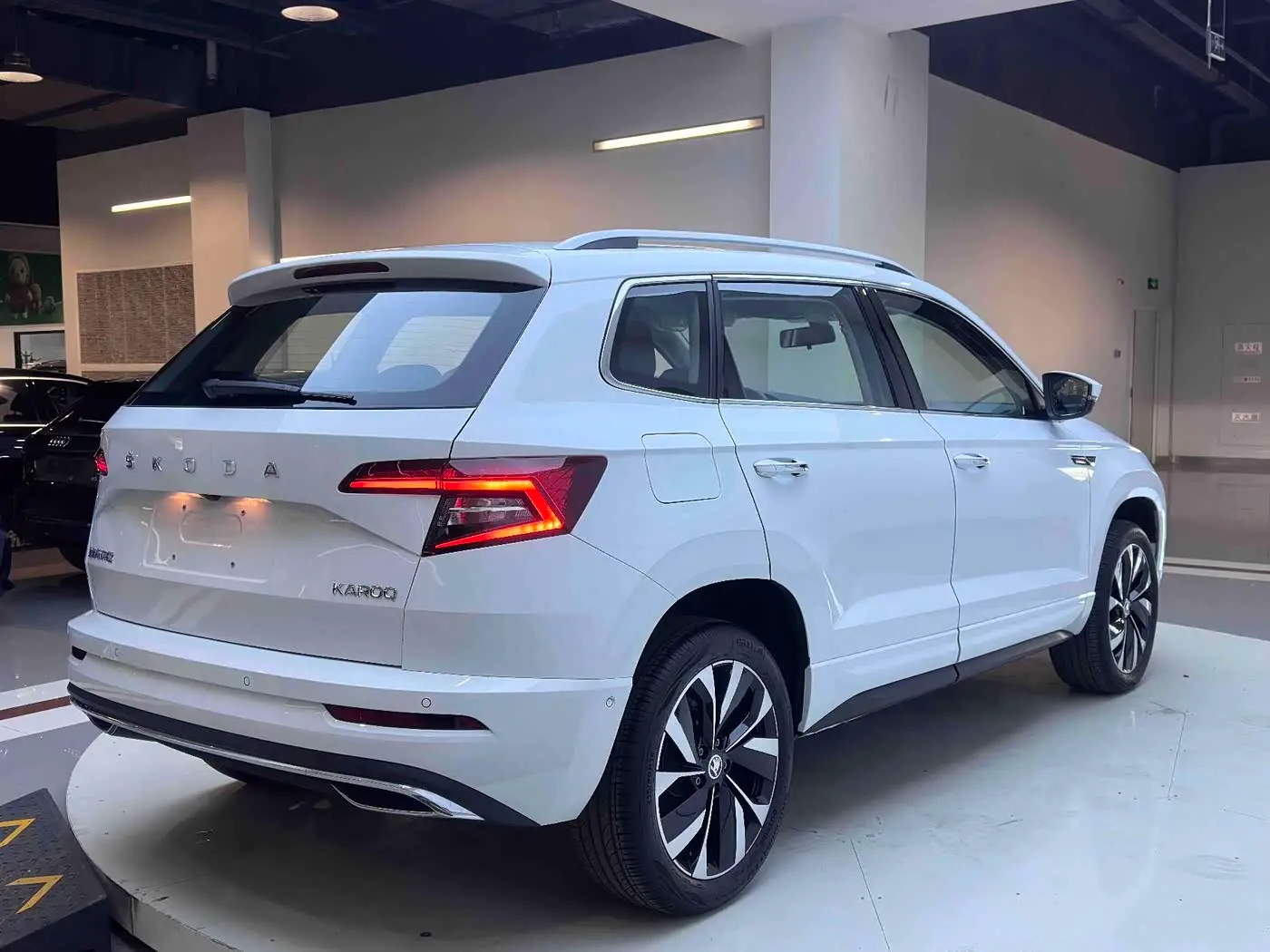 Škoda Karoq 2026 — Photo 6/20