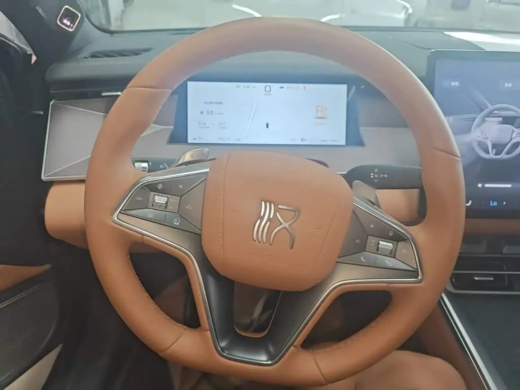 BYD Han L 2025 — Photo 11/20