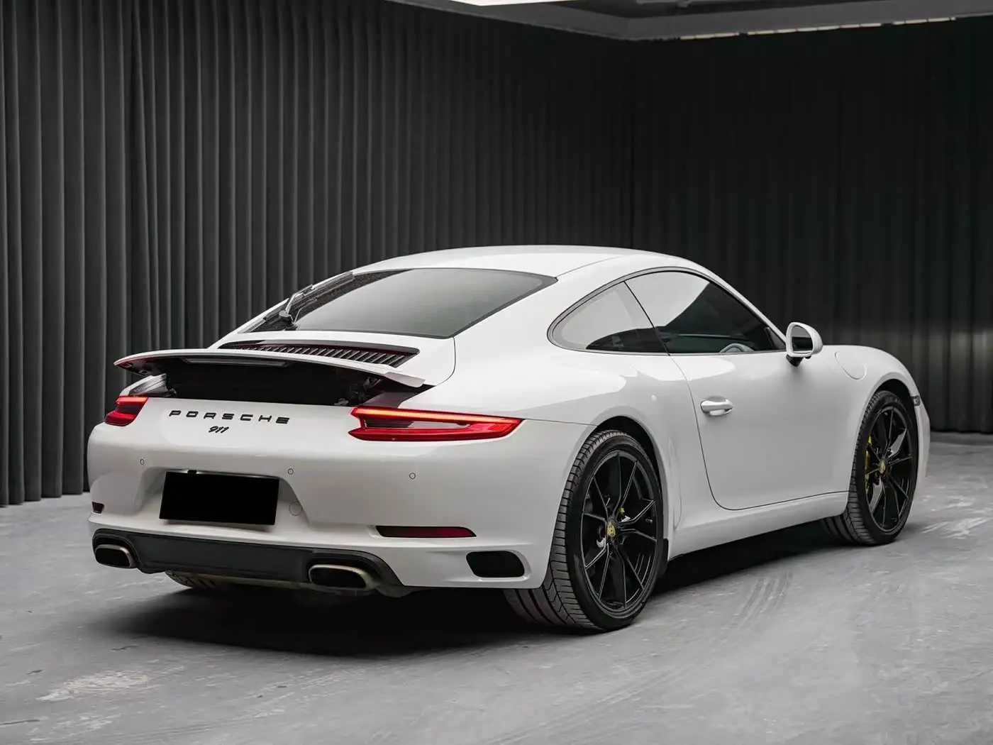 Porsche 911 2018 — Photo 3/9