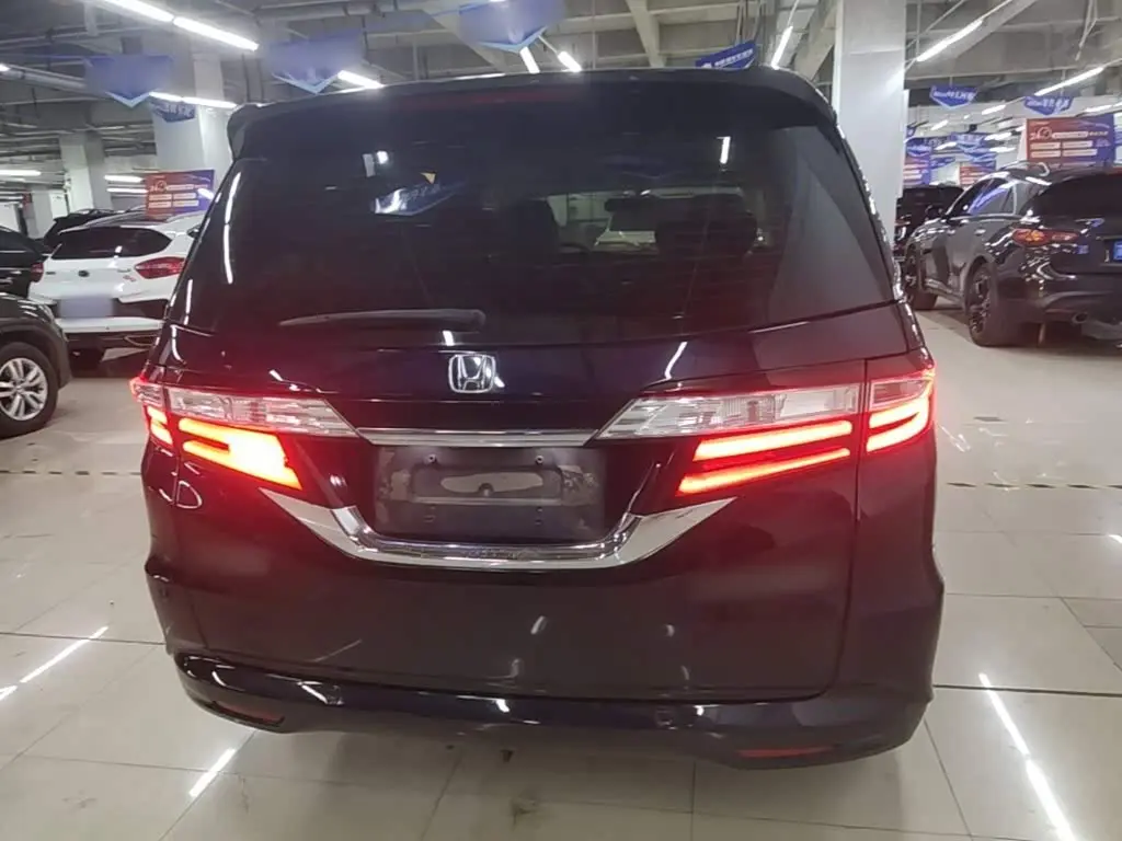 Honda Odyssey 2019 — Şəkil 6/20
