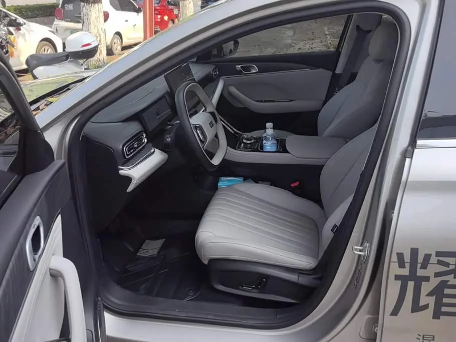 Geely Galaxy Galaxy Stellar 6 2025 — Photo 9/16
