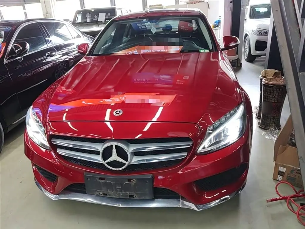 Mercedes-Benz C-Class 2018 — Photo 3/20