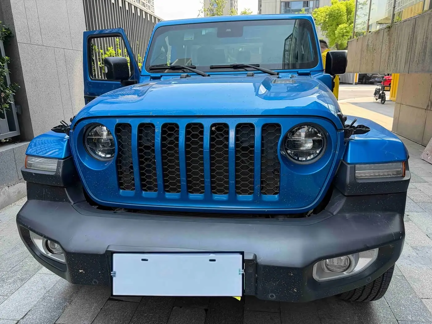 Jeep Wrangler 4xe 2023 — Фото 1/8