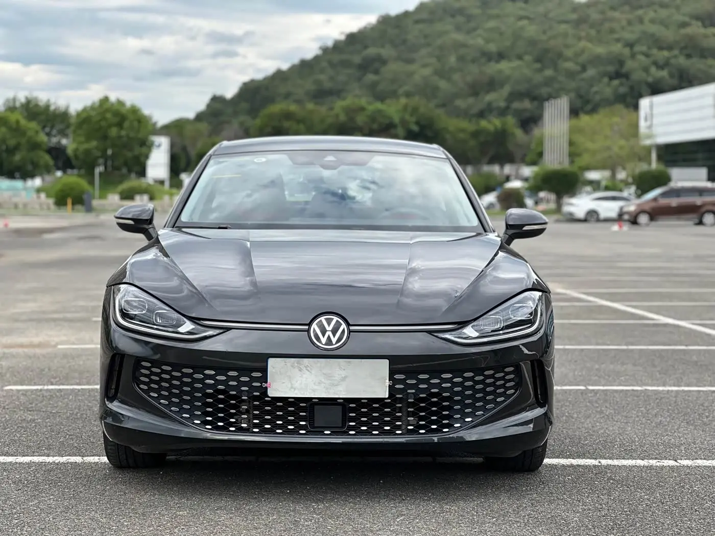 Volkswagen Lamando 2024 — Photo 3/13