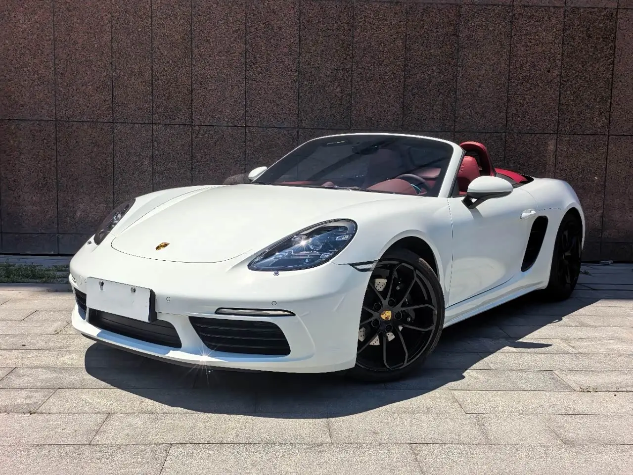 Porsche 718 2025 — Фото 1/12