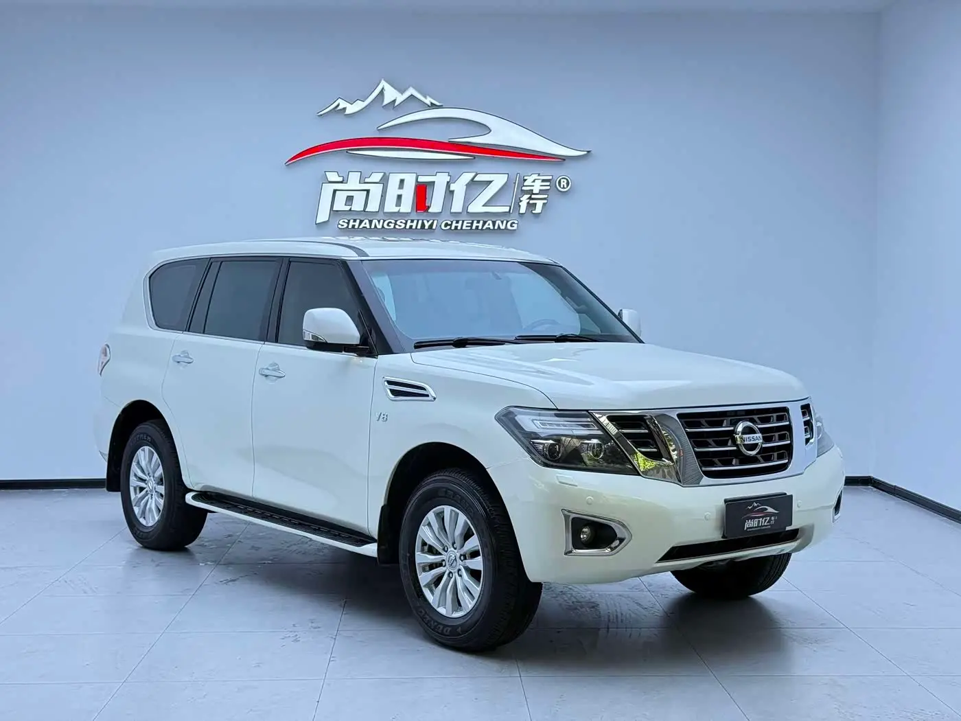 Nissan Patrol 2018 — Фото 3/20