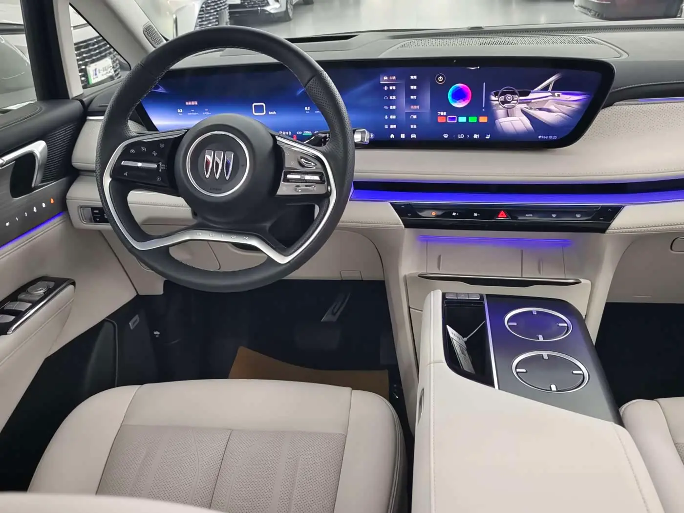 Buick GL8 New Energy 2025 — Фото 16/20
