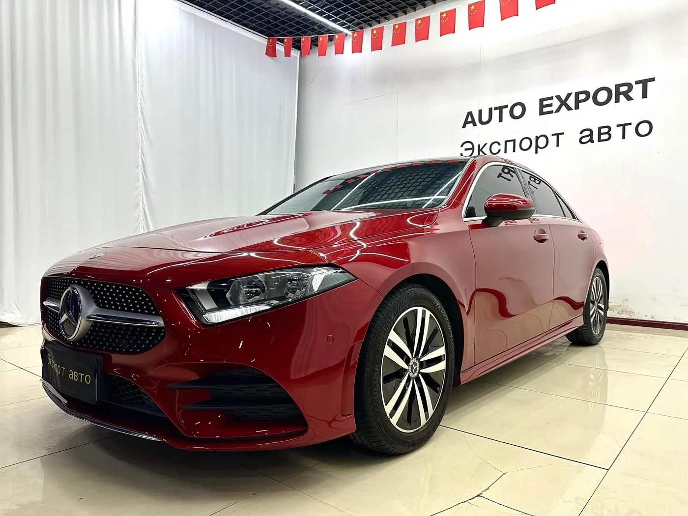 Mercedes-Benz A-Class 2019 — Photo 1/20