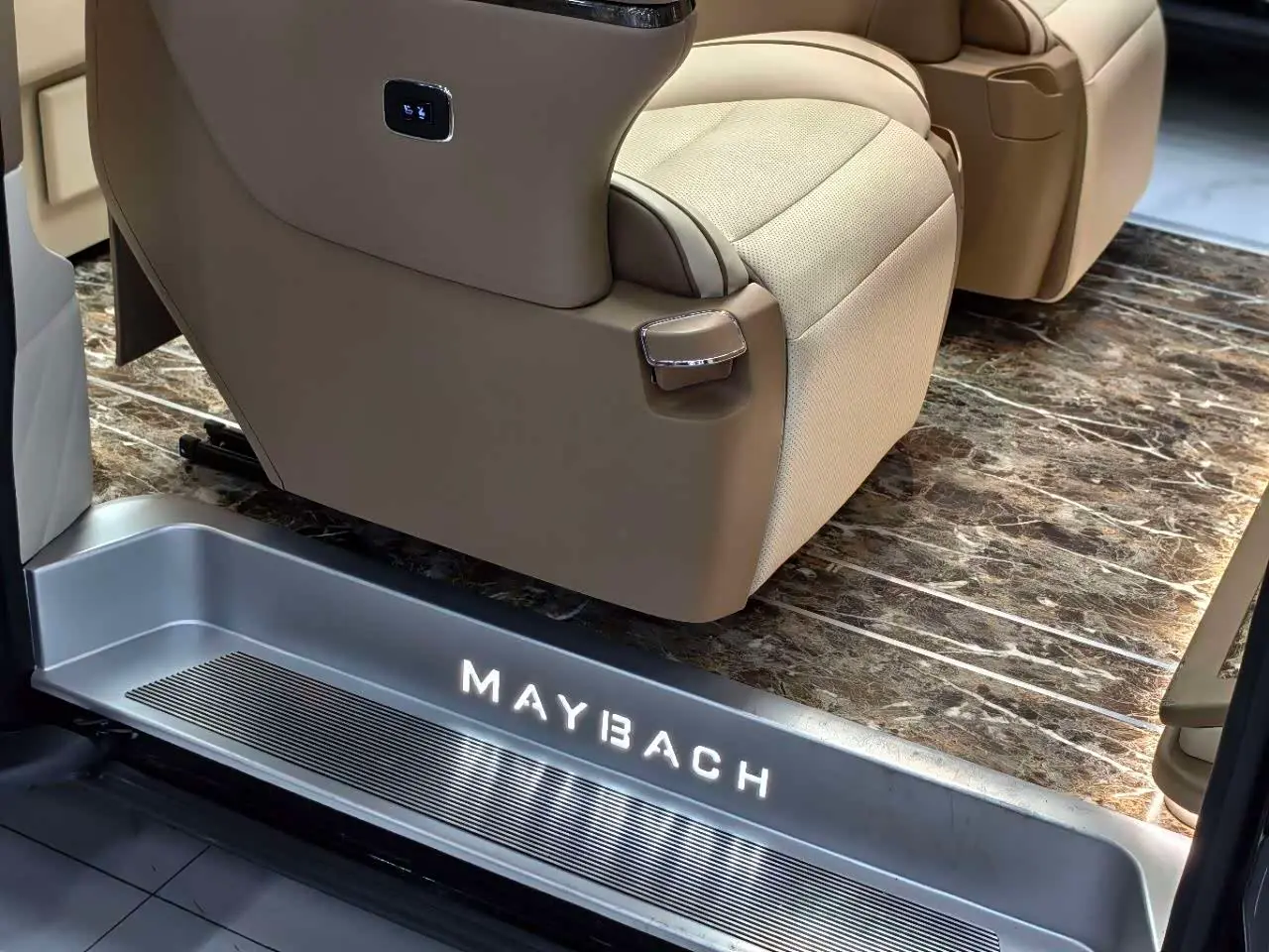 Mercedes-Benz Vito 2021 — Photo 9/15