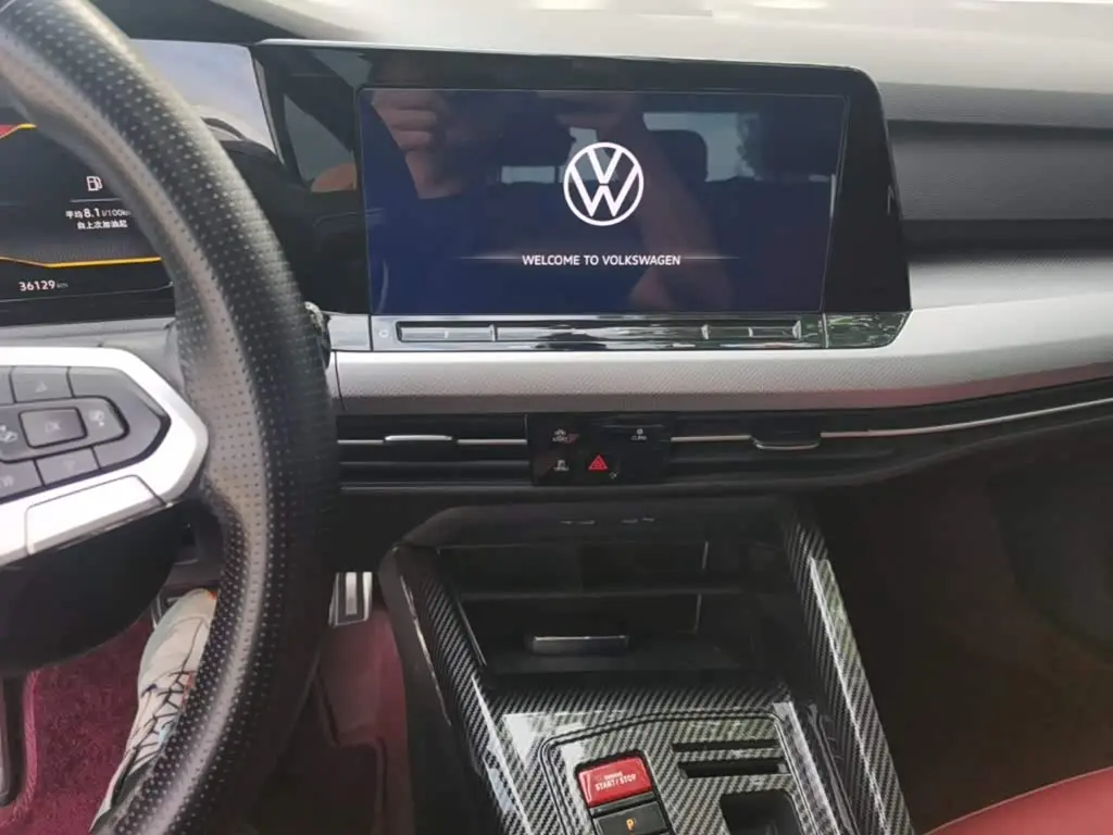 Volkswagen Golf 2024 — ფოტო 13/20