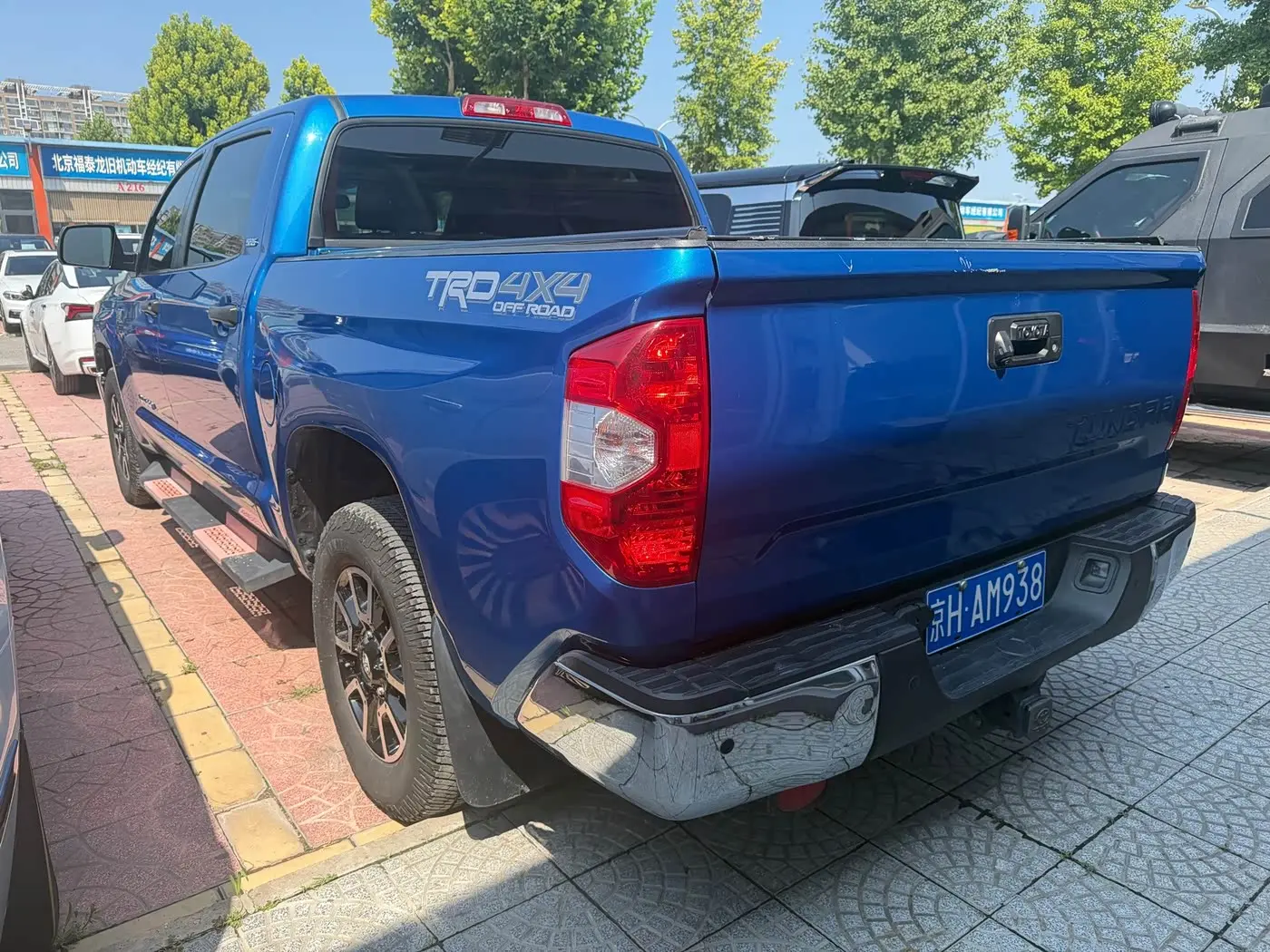 Toyota Tundra 2018 — Фото 7/15