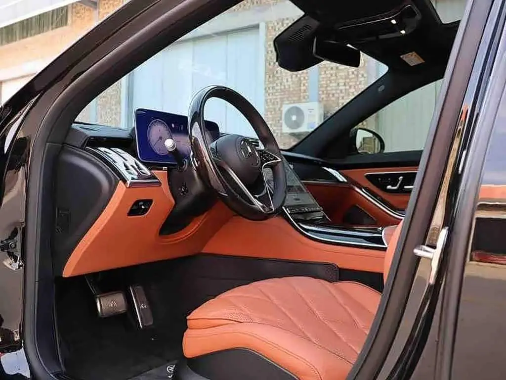 Mercedes-Benz Maybach S-Class 2025 — Фото 4/8