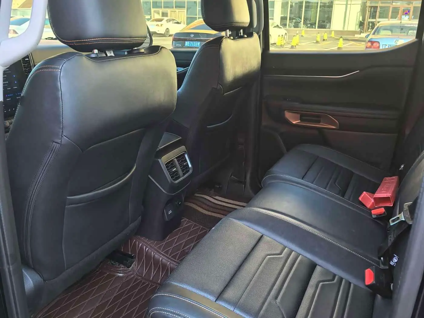 Ford Ranger 2024 — Фото 10/10