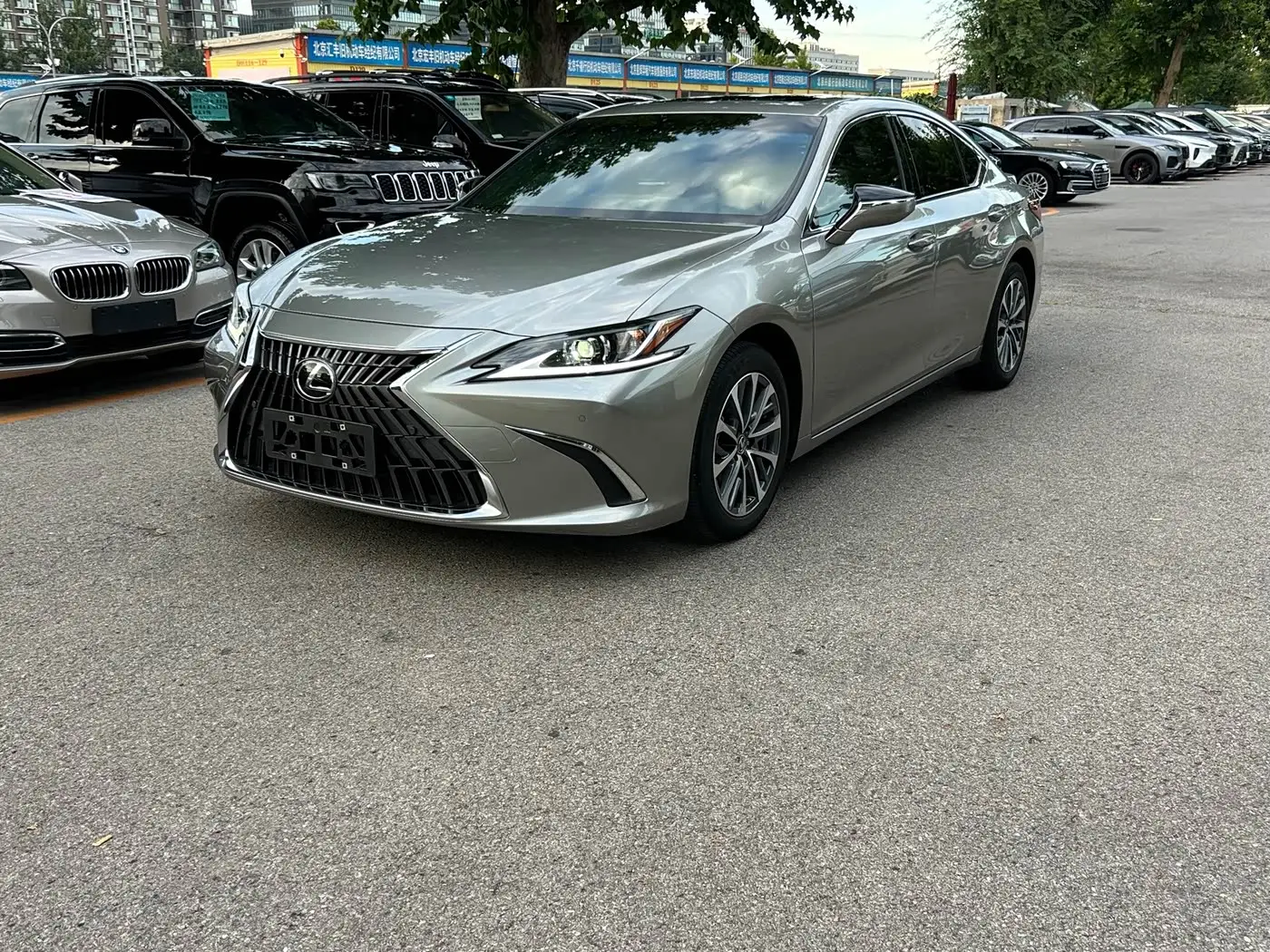Lexus ES, 2024