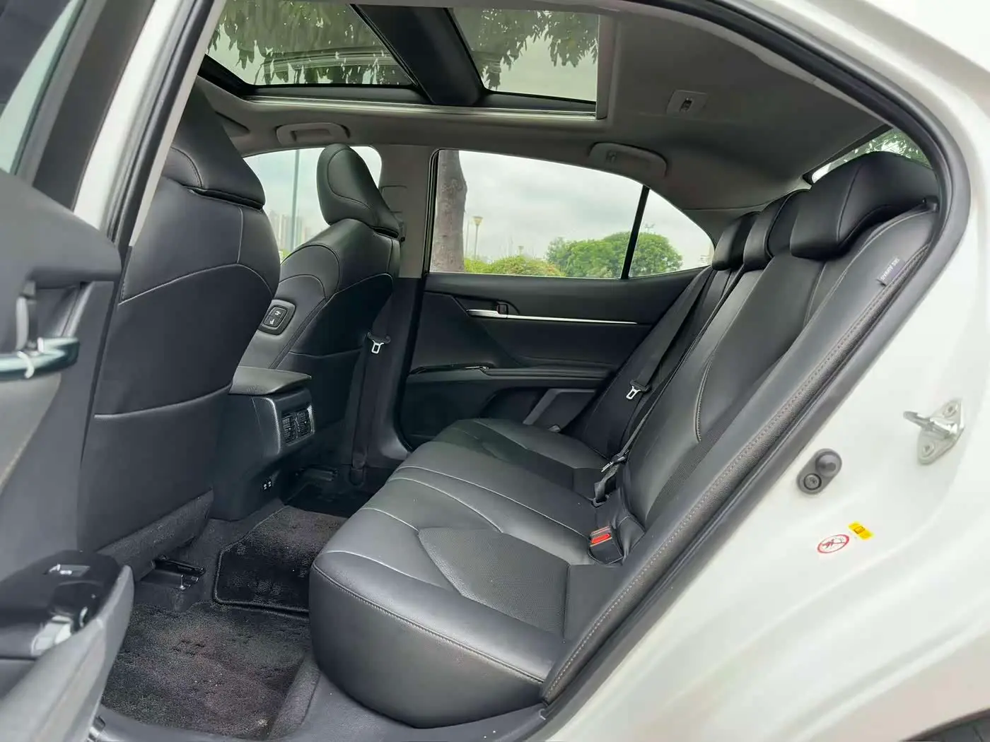 Toyota Camry 2018 — Photo 6/16