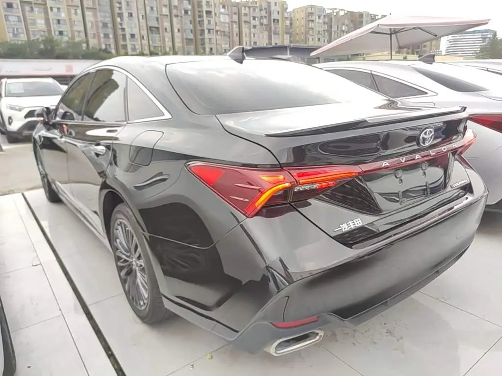 Toyota Avalon 2022 — Photo 5/20