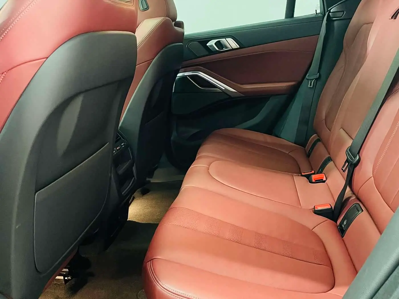 BMW X6 2023 — Photo 13/18