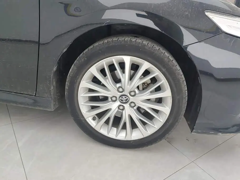 Toyota Camry 2018 — Photo 6/16