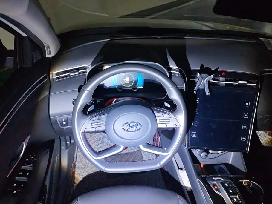 Hyundai Tucson 2022 — Фото 15/16