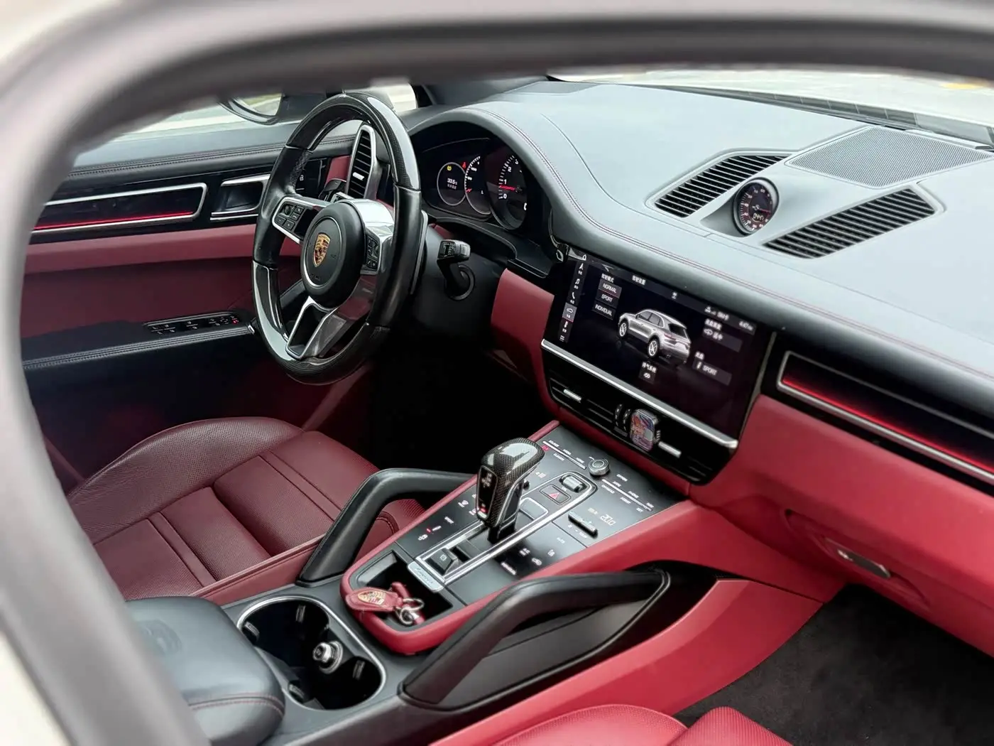 Porsche Cayenne 2019 — Фото 14/14