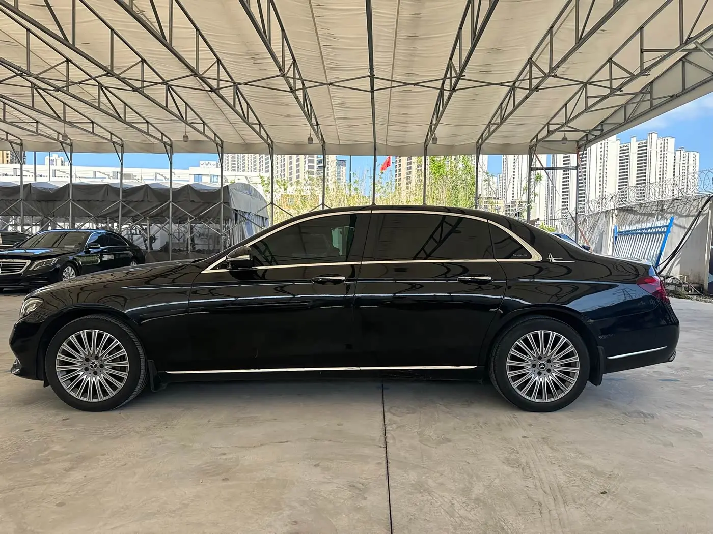 Mercedes-Benz E-Class 2020 — Фото 8/20