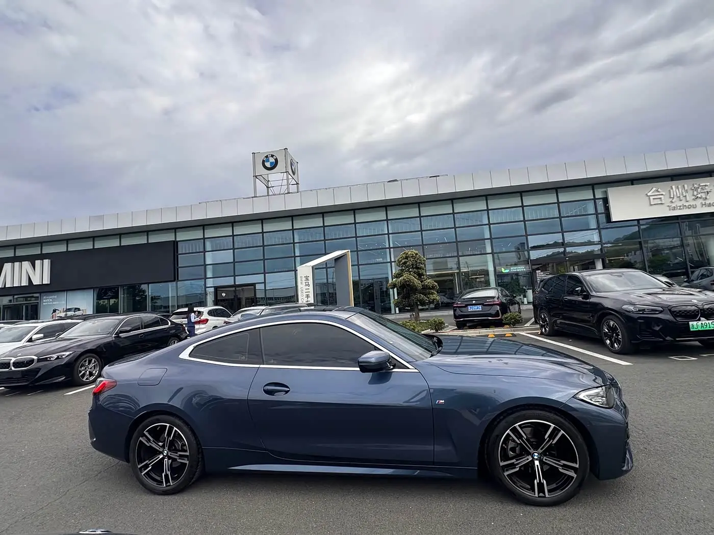 BMW 4 Series 2022 — Photo 7/9