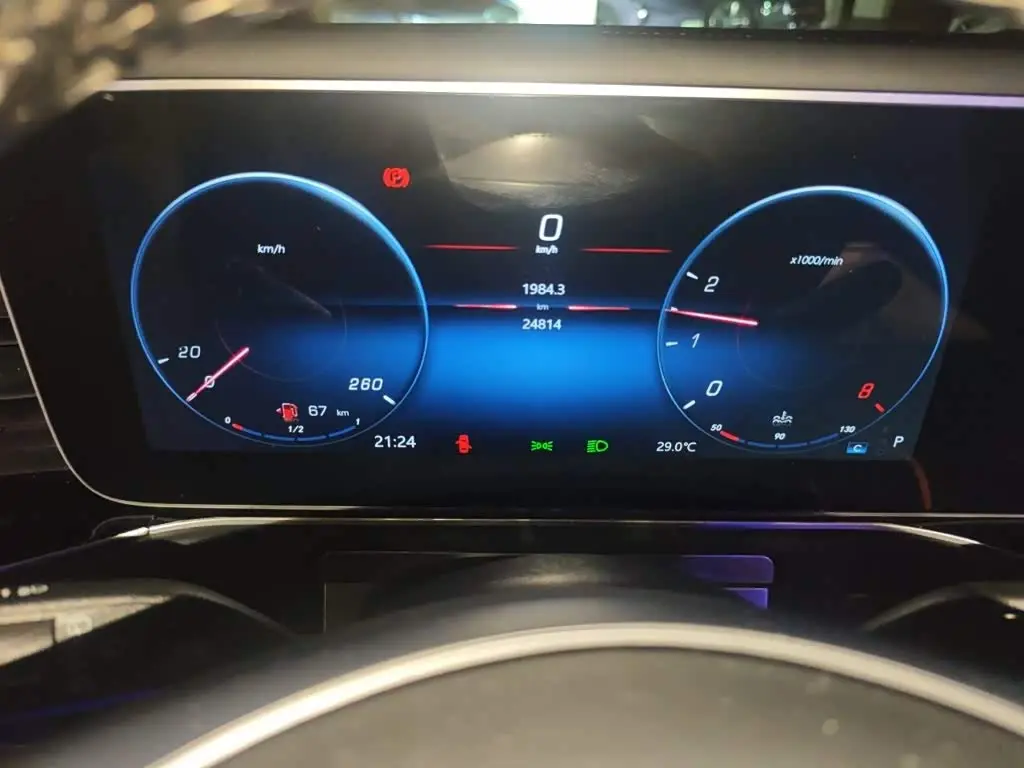 Mercedes-Benz Vito 2023 — Şəkil 12/20