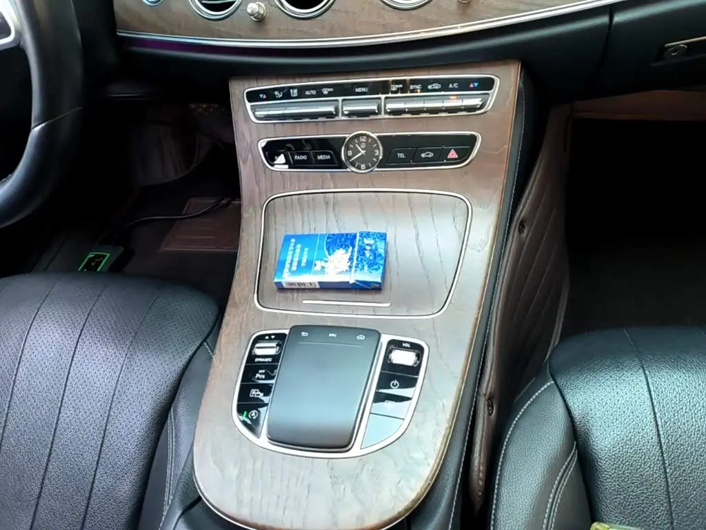 Mercedes-Benz E-Class 2019 — Фото 14/20