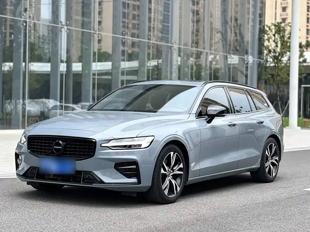 Volvo V60, 2021