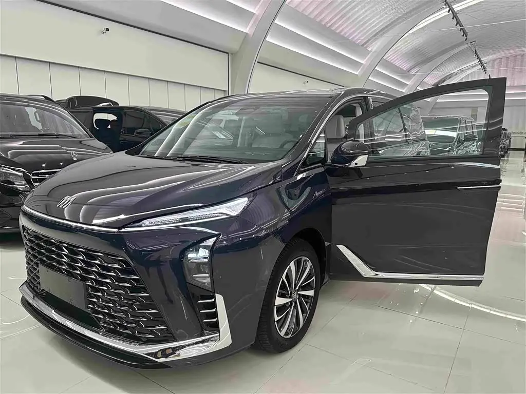 Buick GL8 New Energy 2025 — Photo 4/19