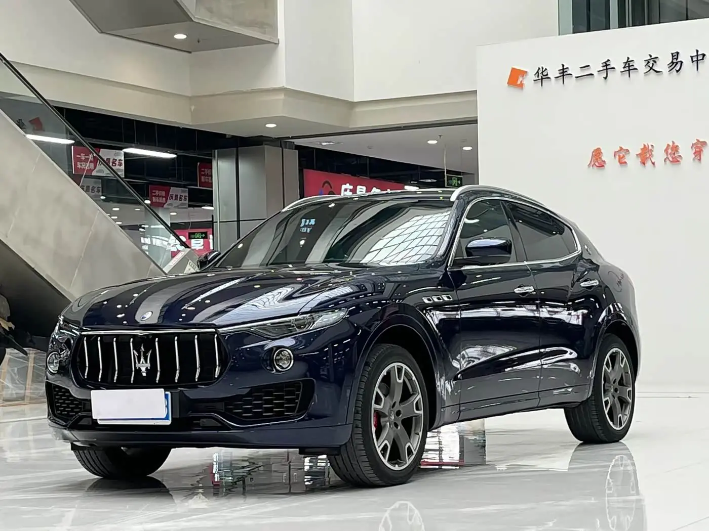 Maserati Levante 2017 — Фото 1/9