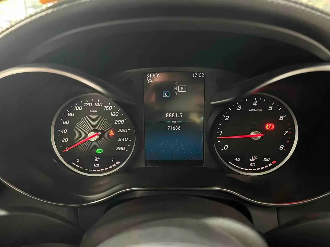 Mercedes-Benz C-Class 2019 — Photo 19/20