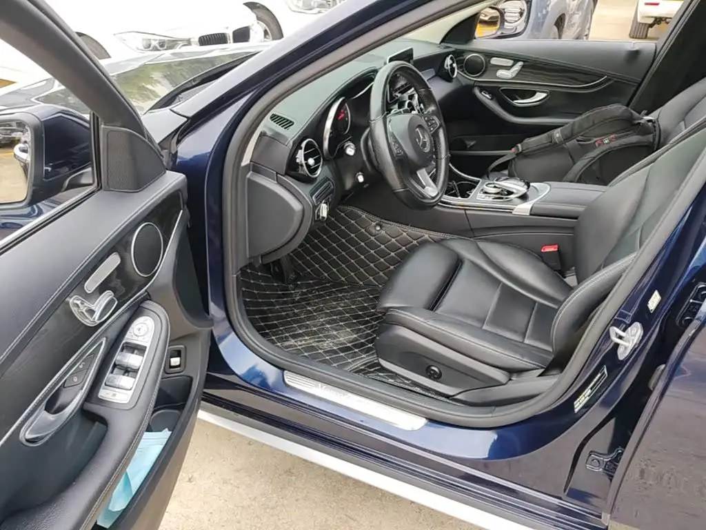 Mercedes-Benz C-Class 2018 — Фото 16/20