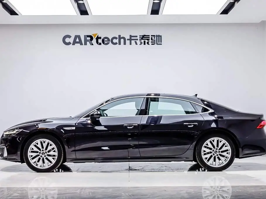 Audi A7L 2024 — Photo 3/20