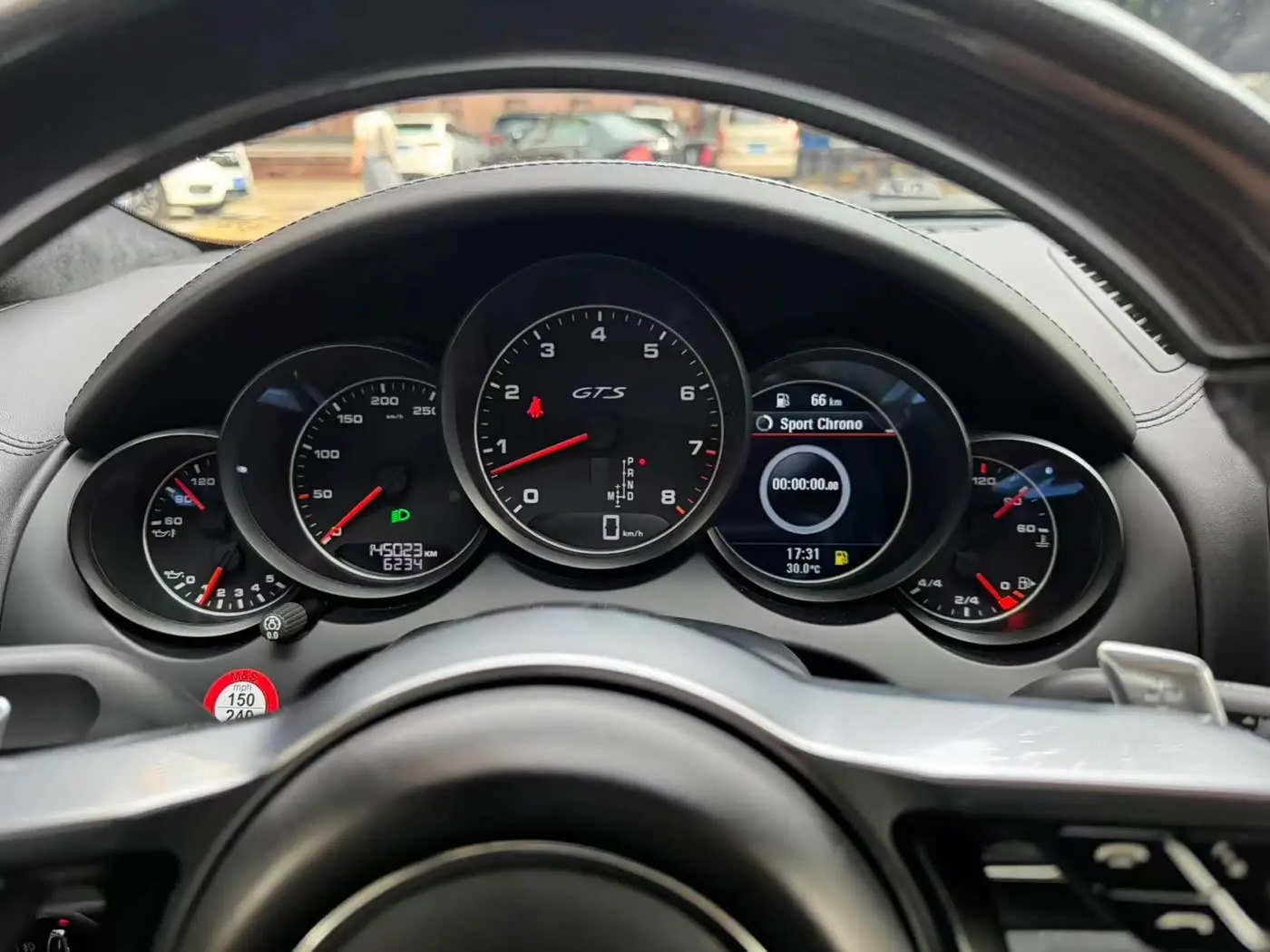 Porsche Cayenne 2016 — Фото 18/20