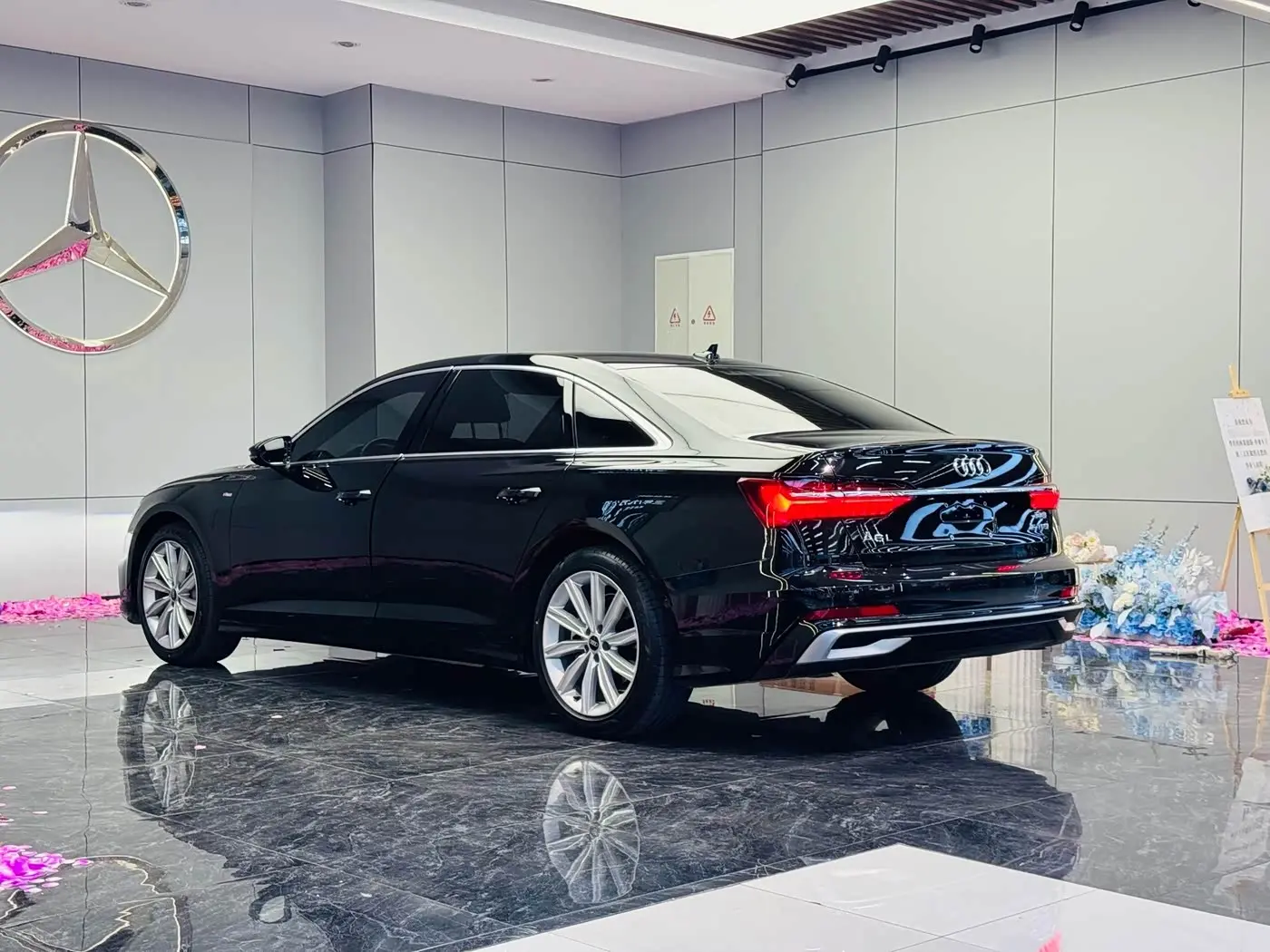 Audi A6L 2024 — Photo 9/9