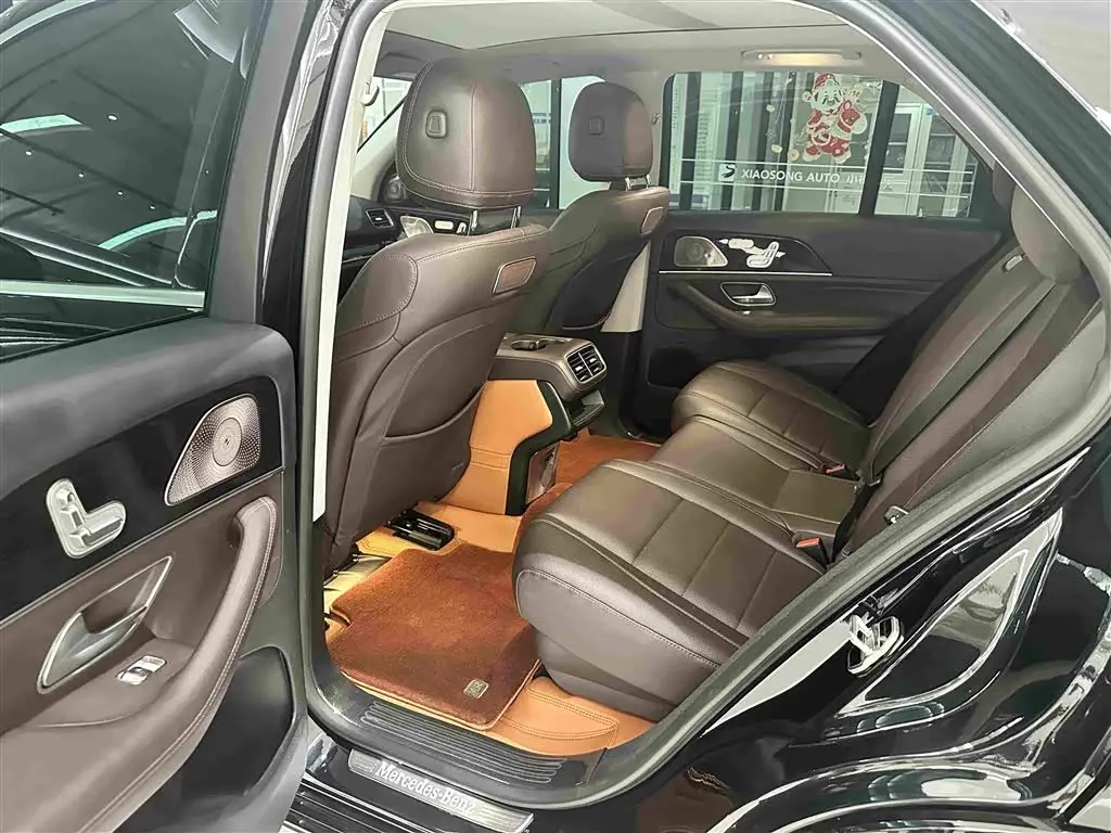 Mercedes-Benz GLE 2022 — Photo 13/18