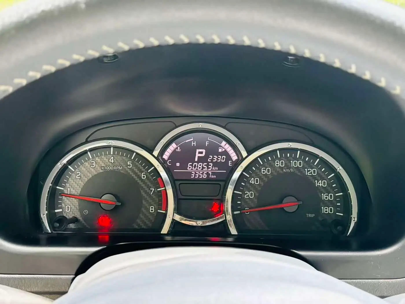 Suzuki Jimny 2017 — Photo 15/15