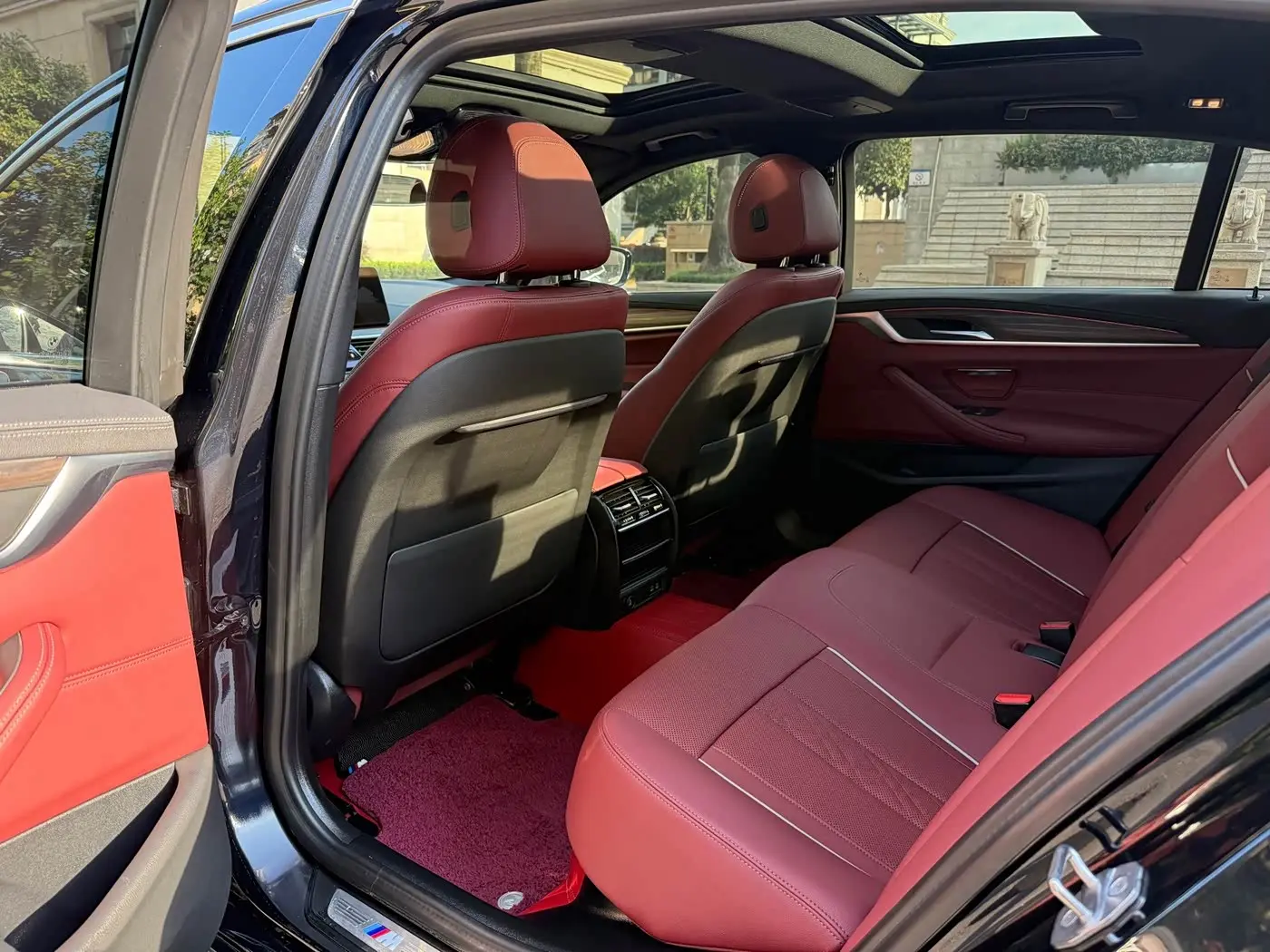 BMW 5 Series 2023 — Şəkil 8/9