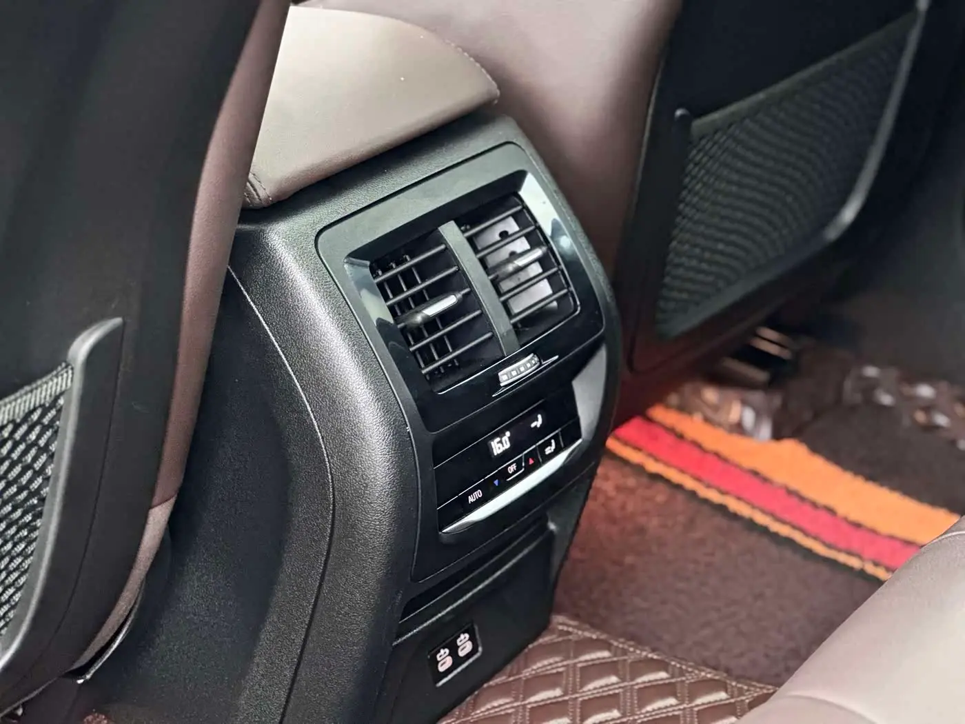 BMW X4 2020 — Фото 10/16