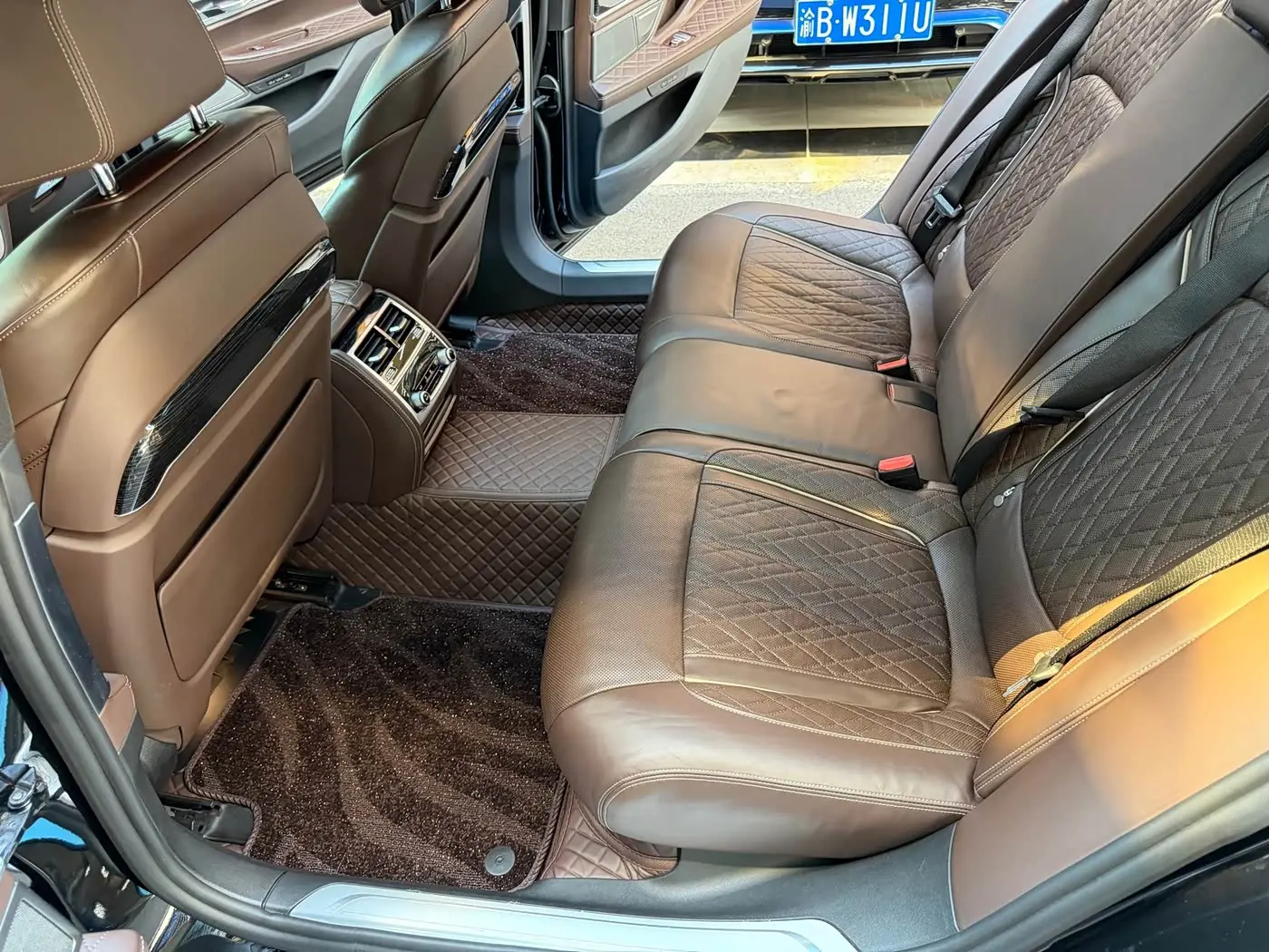 BMW 7 Series 2021 — Photo 15/20